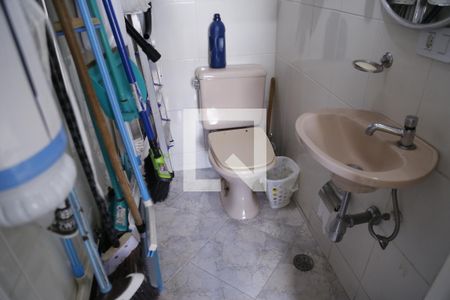 Apartamento para alugar com 138m², 3 quartos e 3 vagasBanheiro de serviço