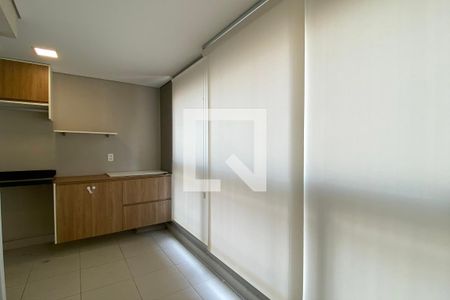 Varanda de apartamento para alugar com 2 quartos, 69m² em Alphaville Empresarial, Barueri