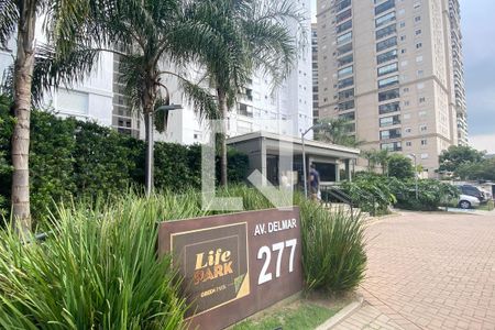 Apartamento para alugar com 69m², 2 quartos e 1 vagaFachada