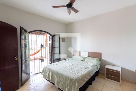 Casa à venda com 182m², 3 quartos e 2 vagas Casa à venda com 182m², 3 quartos e 2 vagasQuarto Suíte