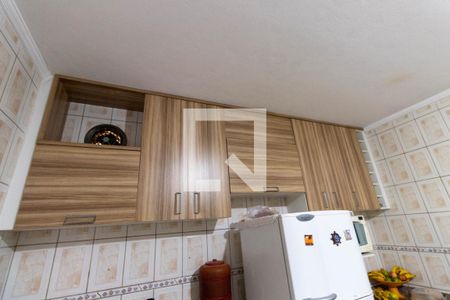 Casa à venda com 182m², 3 quartos e 2 vagas Casa à venda com 182m², 3 quartos e 2 vagasCozinha - Armários