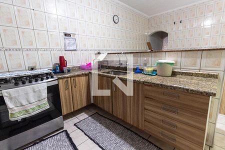 Casa à venda com 182m², 3 quartos e 2 vagas Casa à venda com 182m², 3 quartos e 2 vagasCozinha - Armários