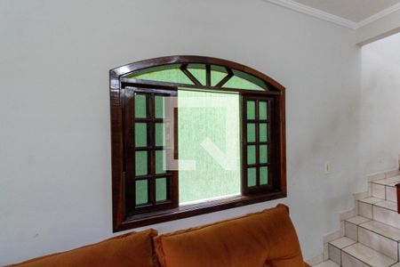 Sala de casa à venda com 3 quartos, 182m² em Parque Paineiras, São Paulo