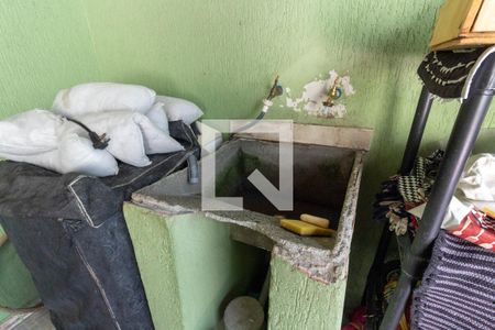 Casa à venda com 182m², 3 quartos e 2 vagas Casa à venda com 182m², 3 quartos e 2 vagasLavanderia