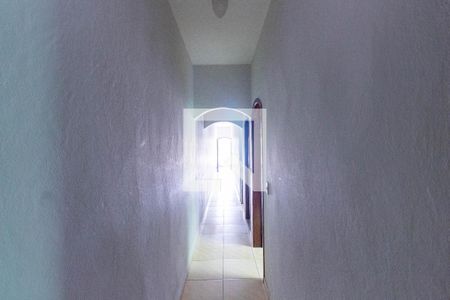 Casa à venda com 182m², 3 quartos e 2 vagas Casa à venda com 182m², 3 quartos e 2 vagasCorredor