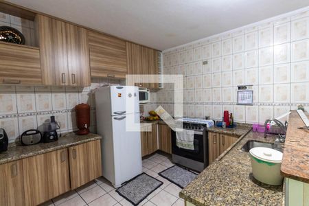 Casa à venda com 182m², 3 quartos e 2 vagas Casa à venda com 182m², 3 quartos e 2 vagasCozinha