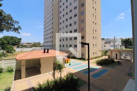 Vista da janela da sala de apartamento para alugar com 2 quartos, 34m² em Jardim Itacolomi, São Paulo
