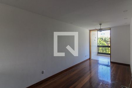 Apartamento à venda com 100m², 2 quartos e 1 vagaSala