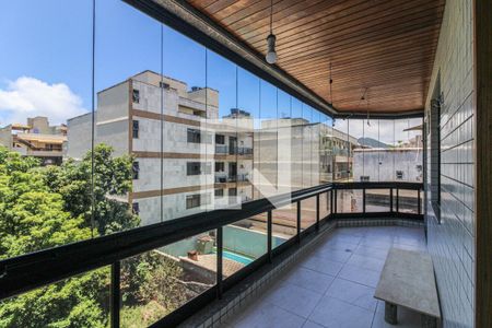Apartamento à venda com 100m², 2 quartos e 1 vagaVaranda
