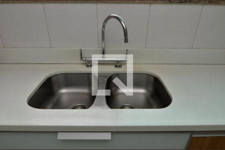 Casa de condomínio para alugar com 380m², 4 quartos e 3 vagasCozinha