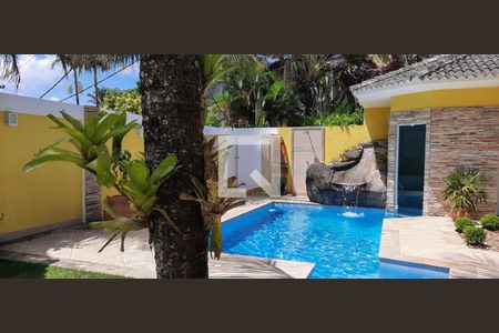 Casa de condomínio para alugar com 380m², 4 quartos e 3 vagasÁrea externa