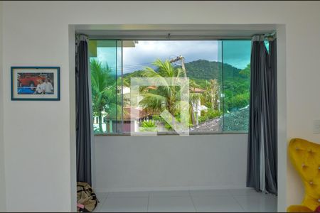 Casa de condomínio para alugar com 380m², 4 quartos e 3 vagasSuite 3