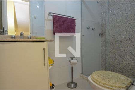 Casa de condomínio para alugar com 380m², 4 quartos e 3 vagasBanheiro social