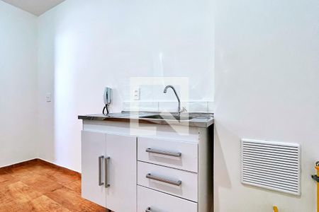 Cozinha de kitnet/studio para alugar com 1 quarto, 27m² em Vila das Bandeiras, Guarulhos