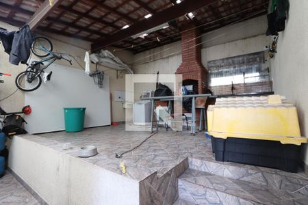 Casa para alugar com 230m², 3 quartos e 2 vagasÁrea de Serviço/Quintal