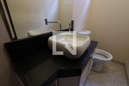 Casa para alugar com 230m², 3 quartos e 2 vagasLavabo