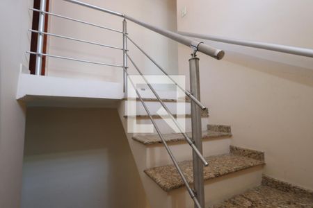 Casa para alugar com 230m², 3 quartos e 2 vagasHall