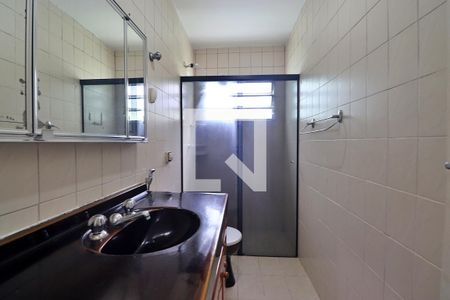 Suíte - Banheiro do Quarto 1 de casa à venda com 3 quartos, 170m² em Parque Jaçatuba, Santo André