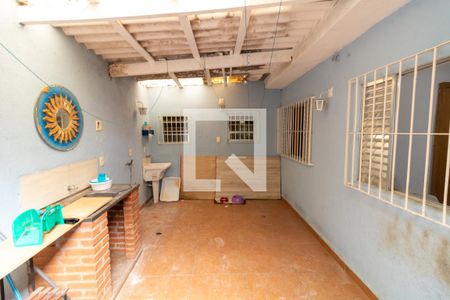 Casa para alugar com 60m², 1 quarto e sem vagaÁrea de Serviço
