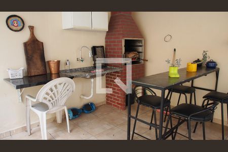 Casa à venda com 260m², 2 quartos e 2 vagasChurrasqueira