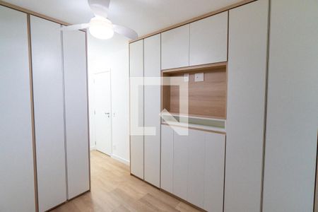 Suite de apartamento à venda com 2 quartos, 64m² em Vila Parque Jabaquara, São Paulo