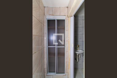 Corredor de casa à venda com 1 quarto, 180m² em Vila Ema, São Paulo