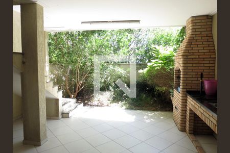 Casa à venda com 306m², 3 quartos e 7 vagasÁrea Verde