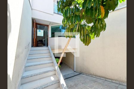 Casa à venda com 306m², 3 quartos e 7 vagasEntrada Casa