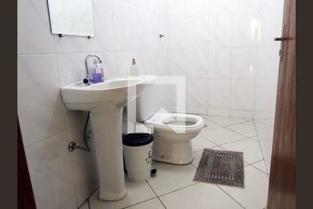 Casa à venda com 306m², 3 quartos e 7 vagasBanheiro Lavanderia