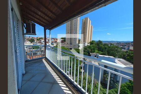 Casa à venda com 306m², 3 quartos e 7 vagasVaranda Quarto 1