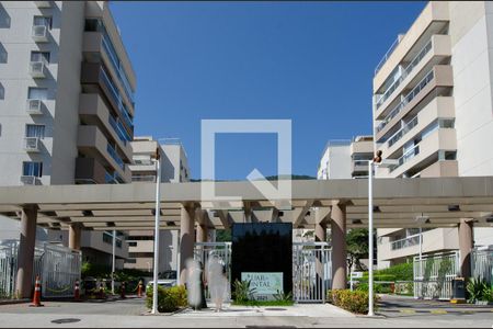 Apartamento para alugar com 65m², 2 quartos e 1 vagaFachada e portaria