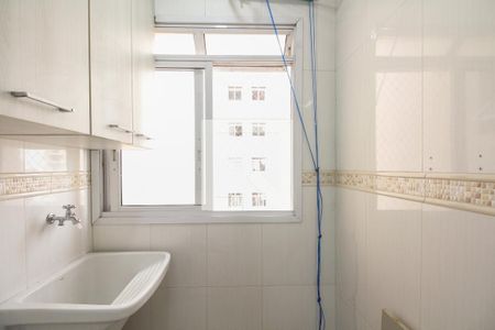 Apartamento à venda com 60m², 3 quartos e 1 vagaÁrea de Serviço 