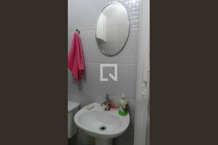 Casa à venda com 130m², 3 quartos e sem vaga Casa à venda com 130m², 3 quartos e sem vagaLavabo