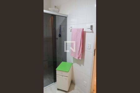 Casa à venda com 130m², 3 quartos e sem vaga Casa à venda com 130m², 3 quartos e sem vagaBanheiro da Suíte