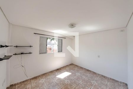 Quarto 2 de casa para alugar com 2 quartos, 45m² em Vila Ema, São Paulo