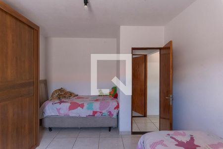 Casa à venda com 175m², 2 quartos e 2 vagas Casa à venda com 175m², 2 quartos e 2 vagasQuarto 2