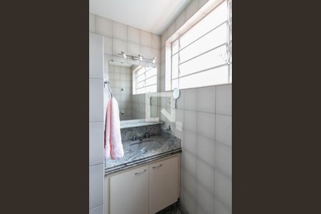 Casa à venda com 360m², 4 quartos e 4 vagas Casa à venda com 360m², 4 quartos e 4 vagasBanheiro do Quarto 3