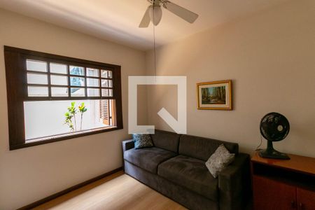 Casa à venda com 360m², 4 quartos e 4 vagas Casa à venda com 360m², 4 quartos e 4 vagasQuarto 2