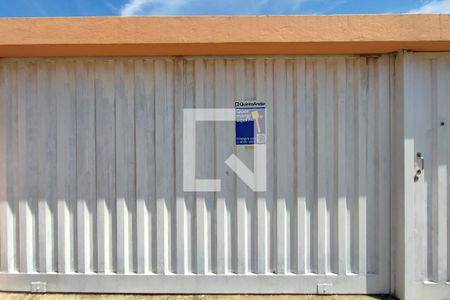 Casa à venda com 280m², 3 quartos e 5 vagasPLACA INSTALADA NA FACHADA
