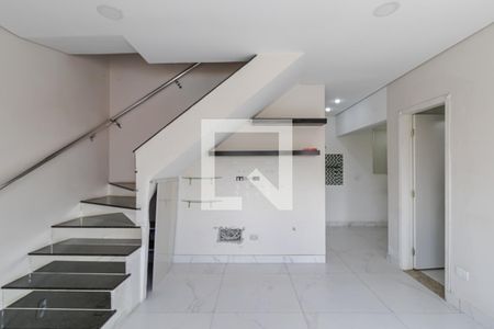 Sala de casa para alugar com 2 quartos, 80m² em Vila Nair, São Paulo