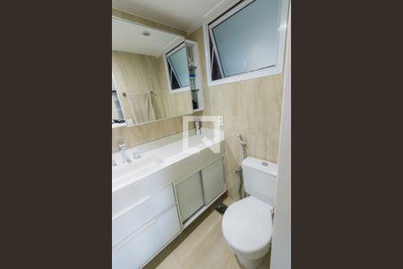 Apartamento para alugar com 69m², 2 quartos e 1 vaga Apartamento para alugar com 69m², 2 quartos e 1 vagaBanheiro da Suíte