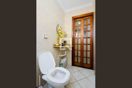 Casa à venda com 230m², 3 quartos e 7 vagasBanheiro Social 2