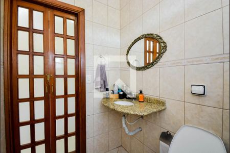 Casa à venda com 230m², 3 quartos e 7 vagasBanheiro da Suíte