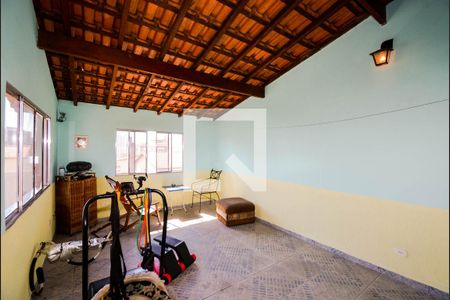 Casa à venda com 230m², 3 quartos e 7 vagasVaranda 