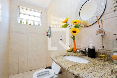 Casa à venda com 230m², 3 quartos e 7 vagasBanheiro Social 2