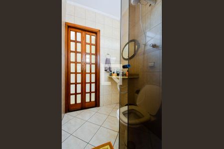 Casa à venda com 230m², 3 quartos e 7 vagasBanheiro da Suíte