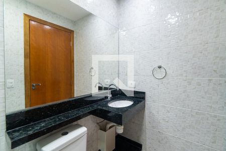 Banheiro de apartamento para alugar com 1 quarto, 25m² em Vila Guarani (zona Sul), São Paulo