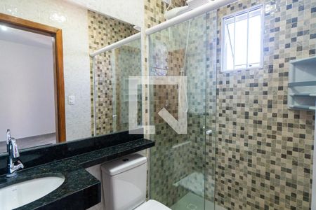 Banheiro de kitnet/studio para alugar com 1 quarto, 25m² em Vila Guarani (zona Sul), São Paulo