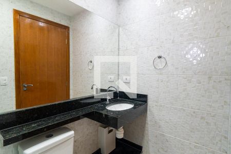 Banheiro de kitnet/studio para alugar com 1 quarto, 25m² em Vila Guarani (zona Sul), São Paulo