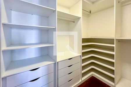 Apartamento à venda com 92m², 2 quartos e 1 vagaCloset